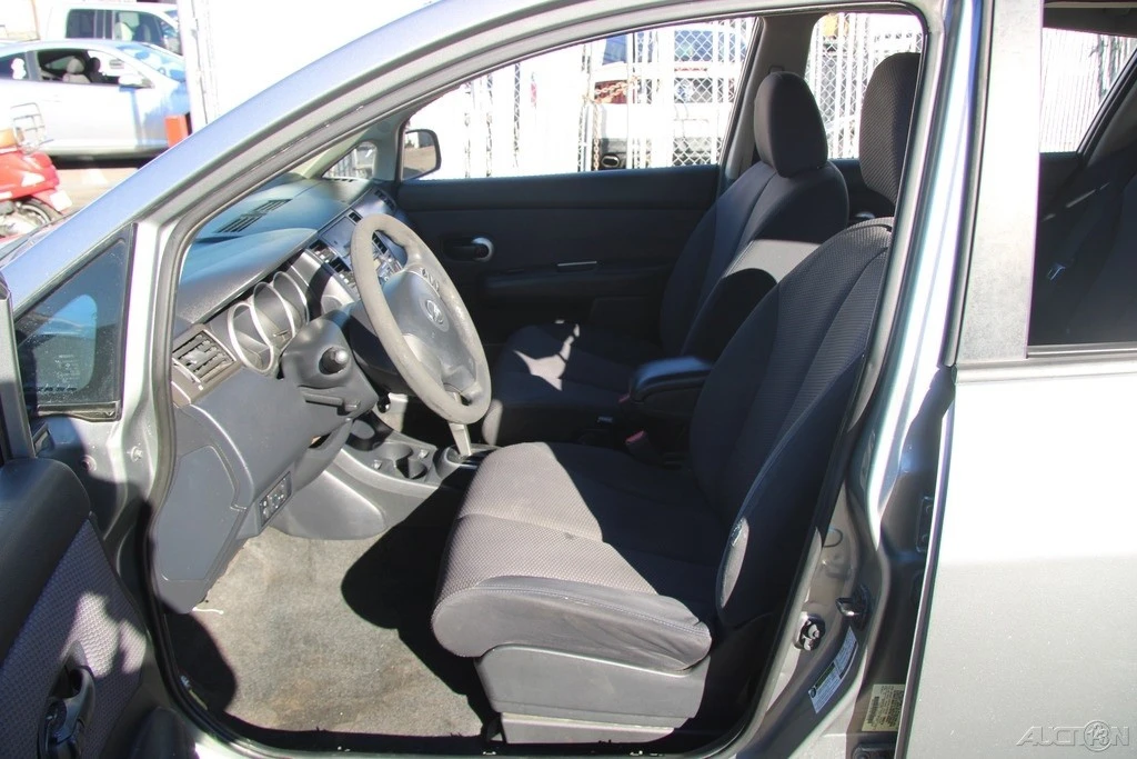 2008 Nissan Versa - Image 12 of 21