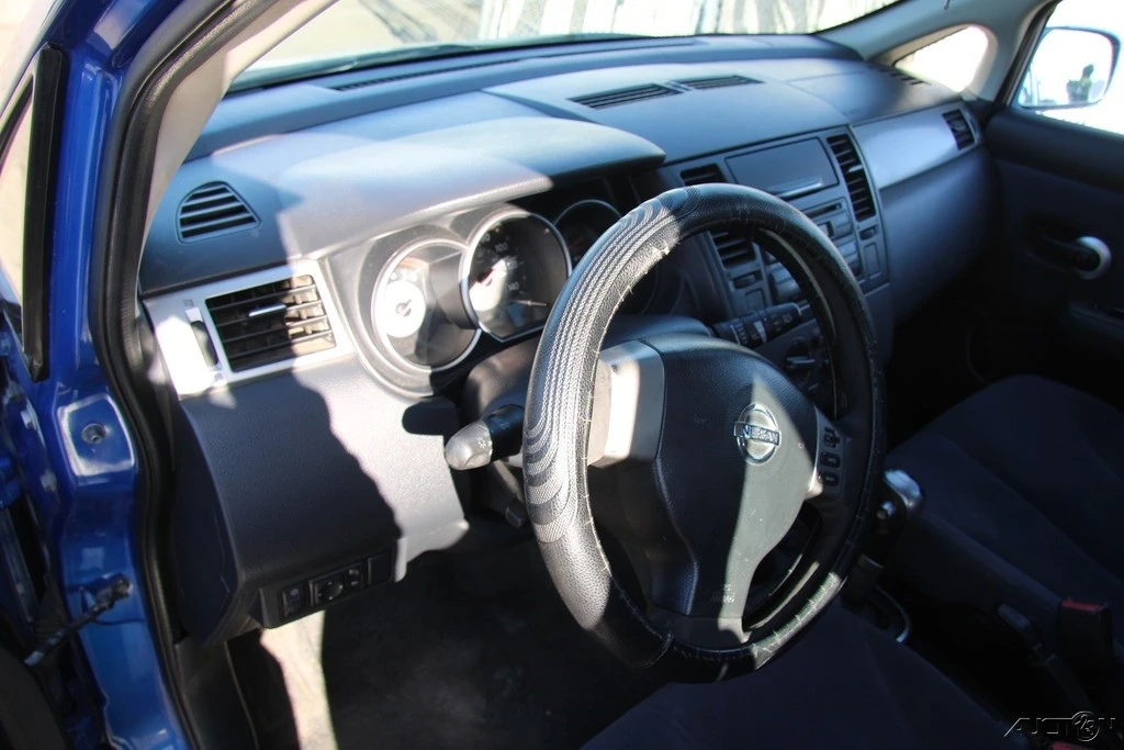 2008 Nissan Versa - Image 15 of 21