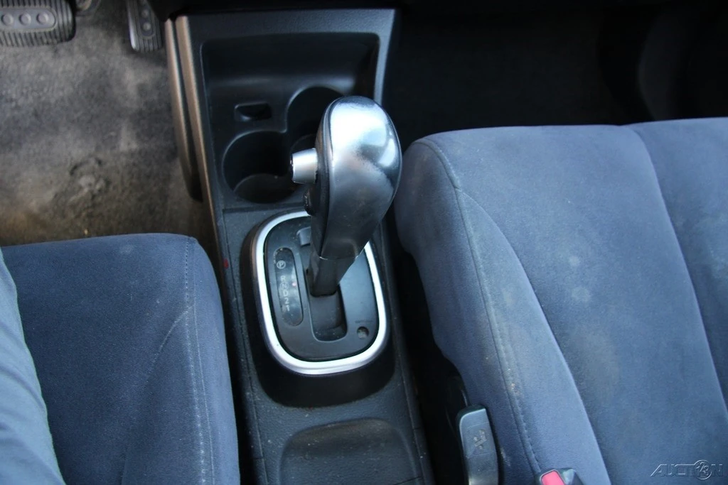 2008 Nissan Versa - Image 19 of 21