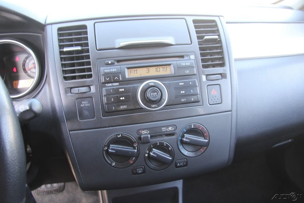 2008 Nissan Versa - Image 18 of 21