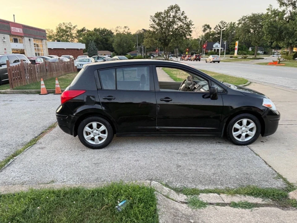 2008 Nissan Versa - Image 9 of 21
