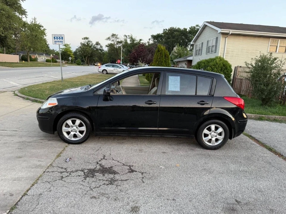 2008 Nissan Versa - Image 2 of 21