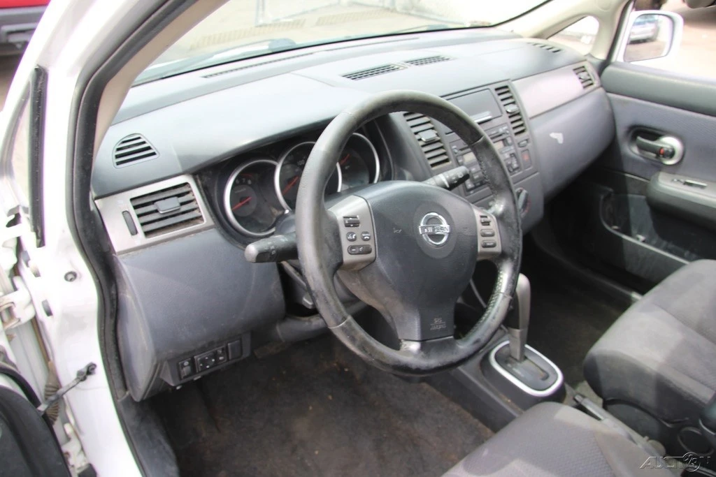 2008 Nissan Versa - Image 15 of 21