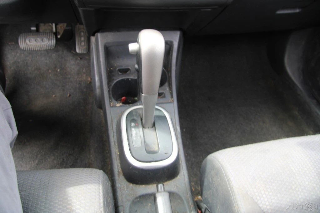 2008 Nissan Versa - Image 19 of 21