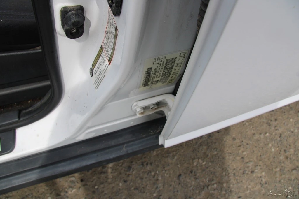 2008 Nissan Versa - Image 12 of 21