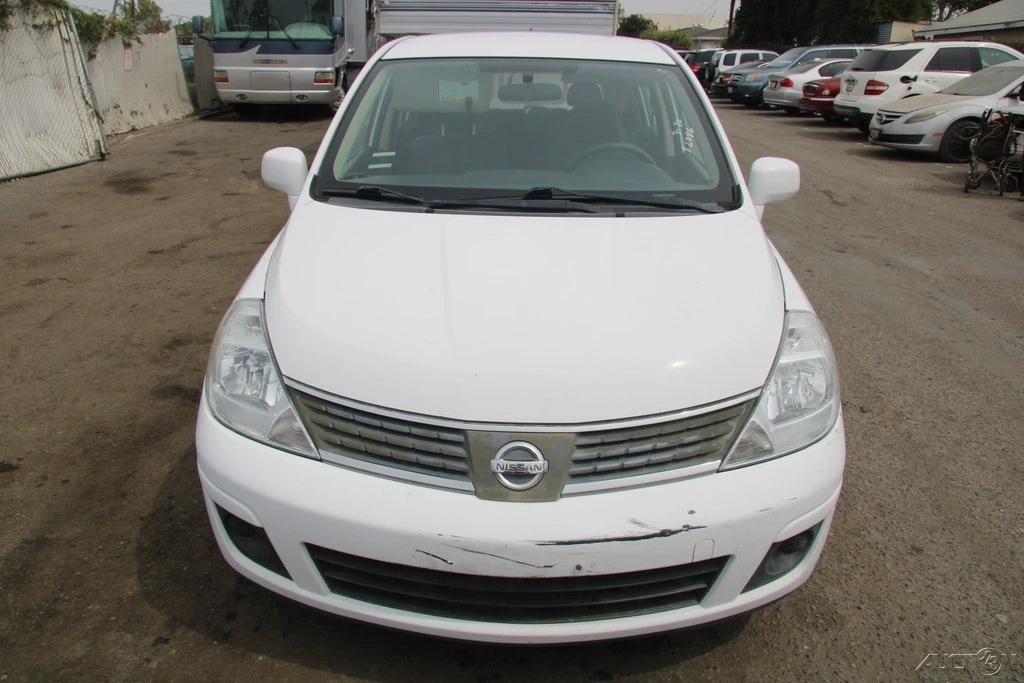 2008 Nissan Versa - Image 11 of 21
