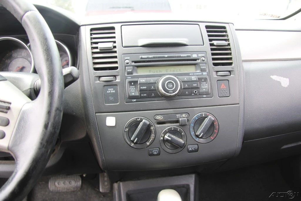 2008 Nissan Versa - Image 18 of 21