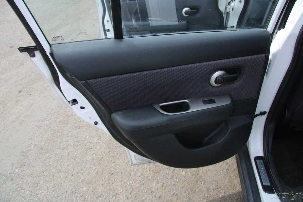 2008 Nissan Versa - Image 20 of 21