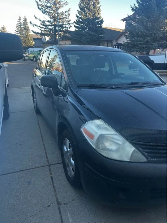 2008 Nissan Versa - Image 3 of 10