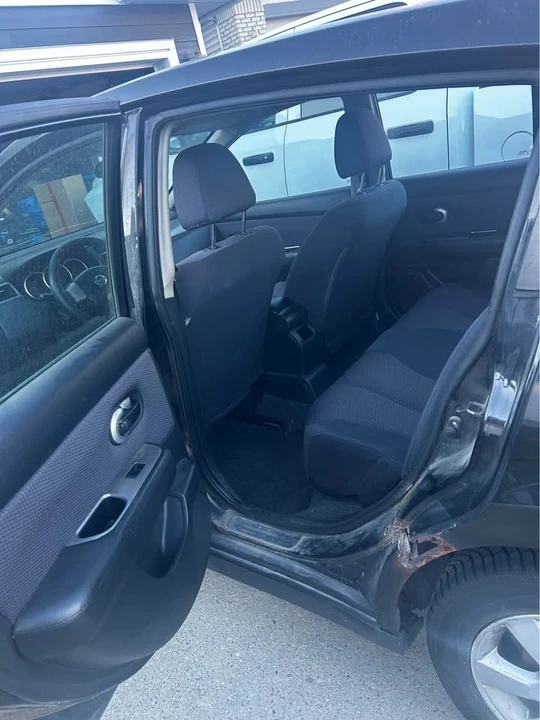 2008 Nissan Versa - Image 8 of 10