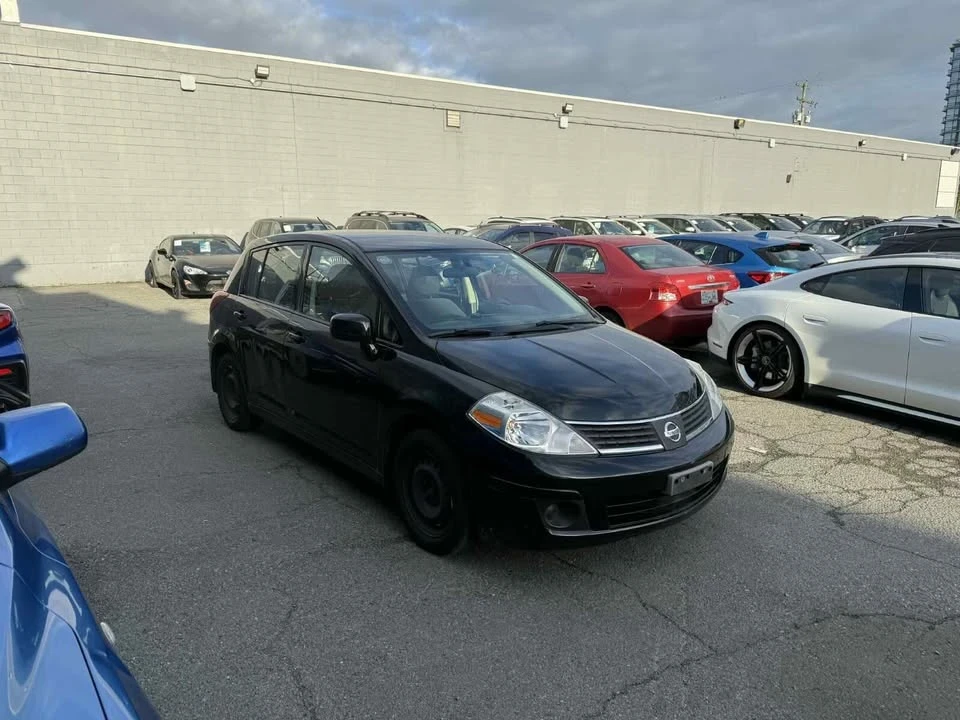 2008 Nissan Versa - Image 2 of 19