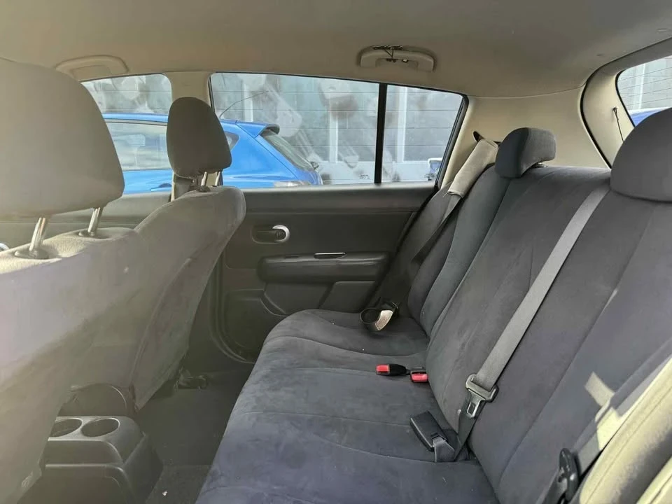 2008 Nissan Versa - Image 16 of 19