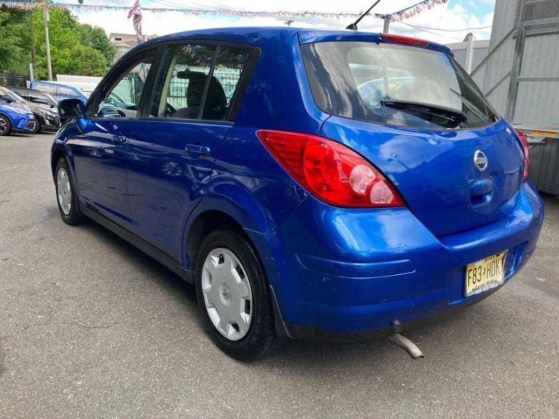 2008 Nissan Versa - Image 5 of 11