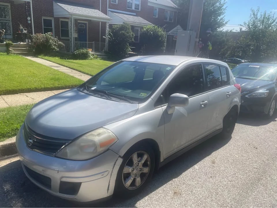 2008 Nissan Versa - Image 2 of 5