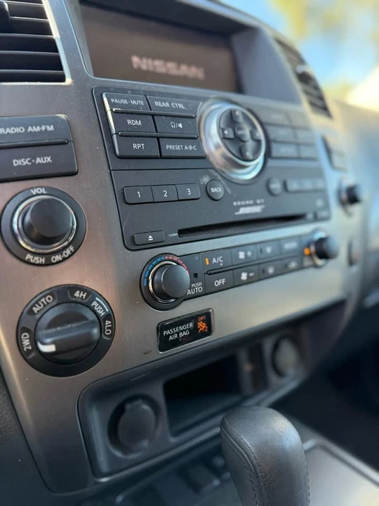 2008 Nissan Armada - Image 13 of 15