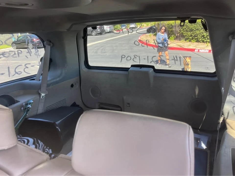 2008 Nissan Armada - Image 11 of 13
