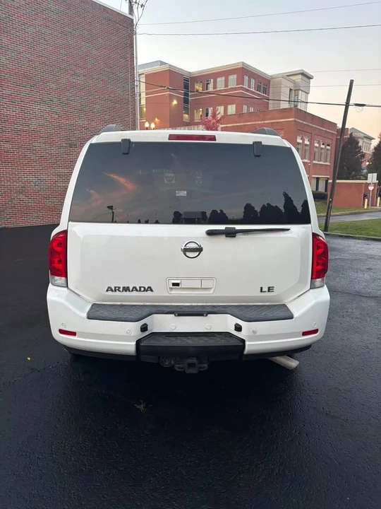 2008 Nissan Armada - Image 3 of 9