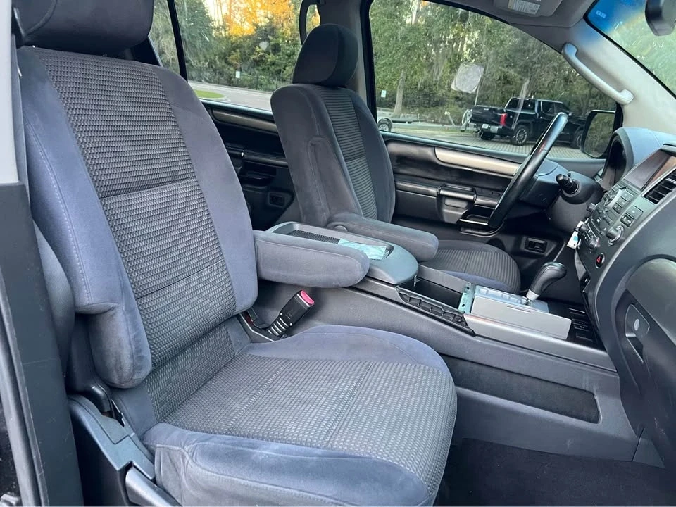 2008 Nissan Armada - Image 17 of 20