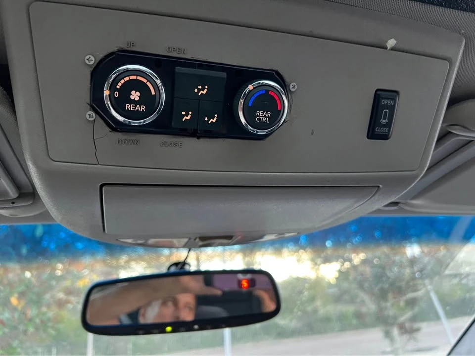 2008 Nissan Armada - Image 18 of 20