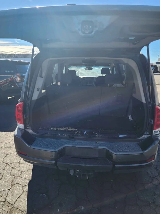 2008 Nissan Armada - Image 2 of 9