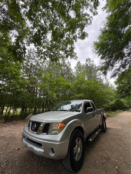 2008 Nissan Frontier 2nd Gen - Image 3 of 4
