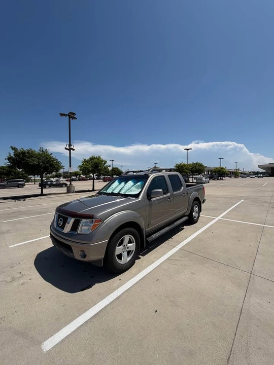 2008 Nissan Frontier 2nd Gen - Image 2 of 17