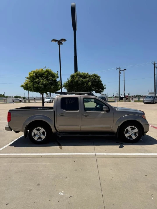 2008 Nissan Frontier 2nd Gen - Image 11 of 17