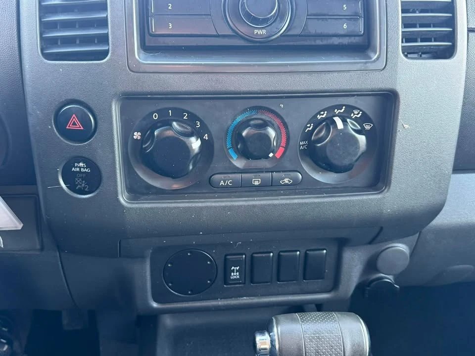 2008 Nissan Frontier 2nd Gen - Image 11 of 17