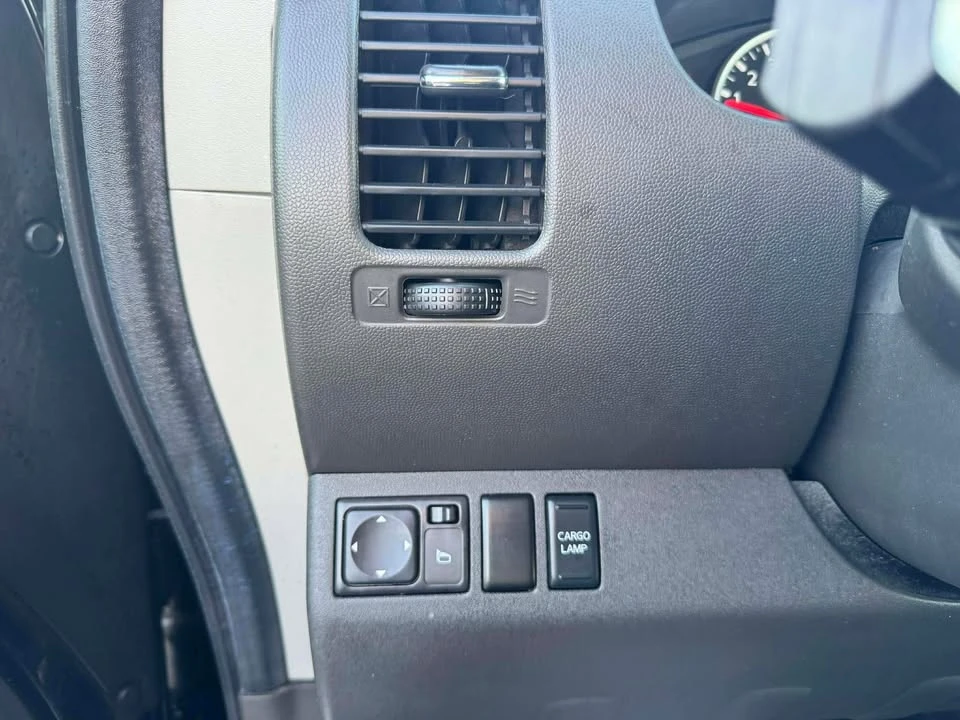 2008 Nissan Frontier 2nd Gen - Image 12 of 17
