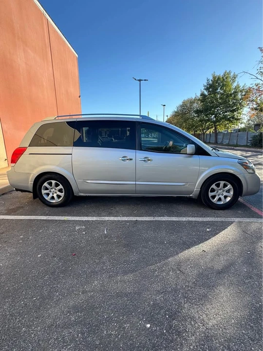 2008 Nissan Quest - Image 4 of 19