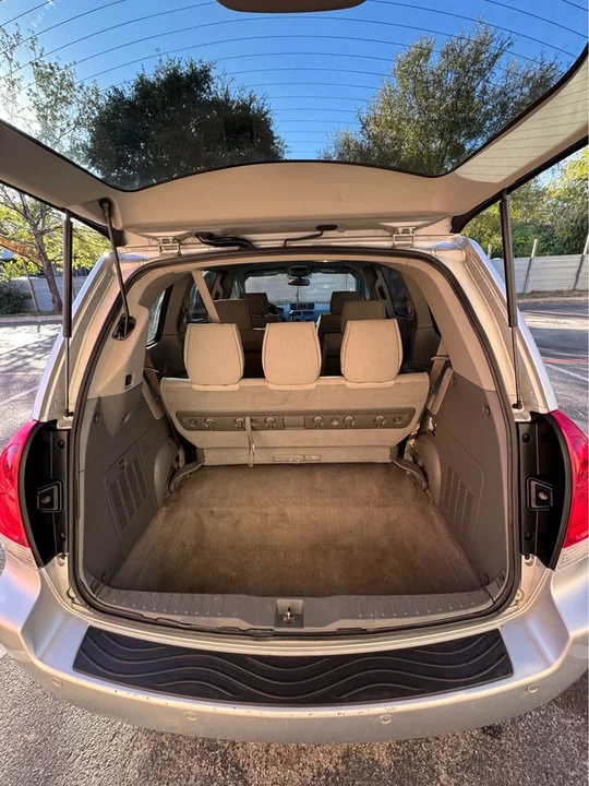 2008 Nissan Quest - Image 15 of 19