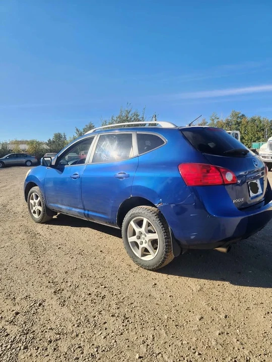 2008 Nissan Rogue - Image 4 of 11