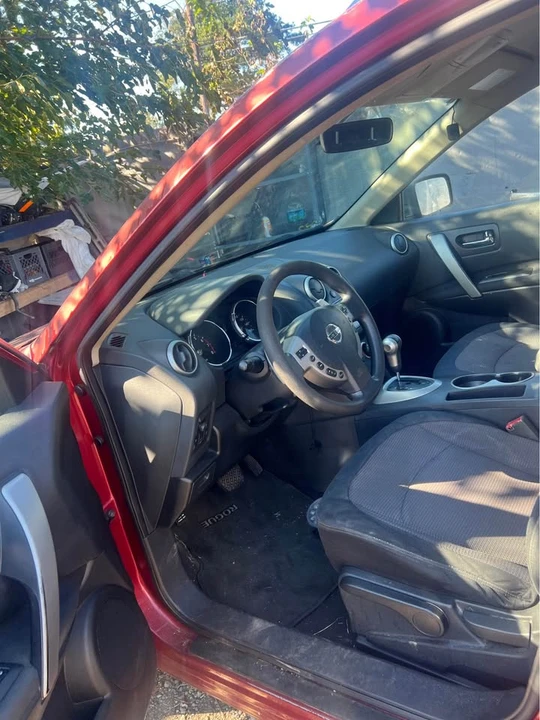 2008 Nissan Rogue - Image 2 of 6