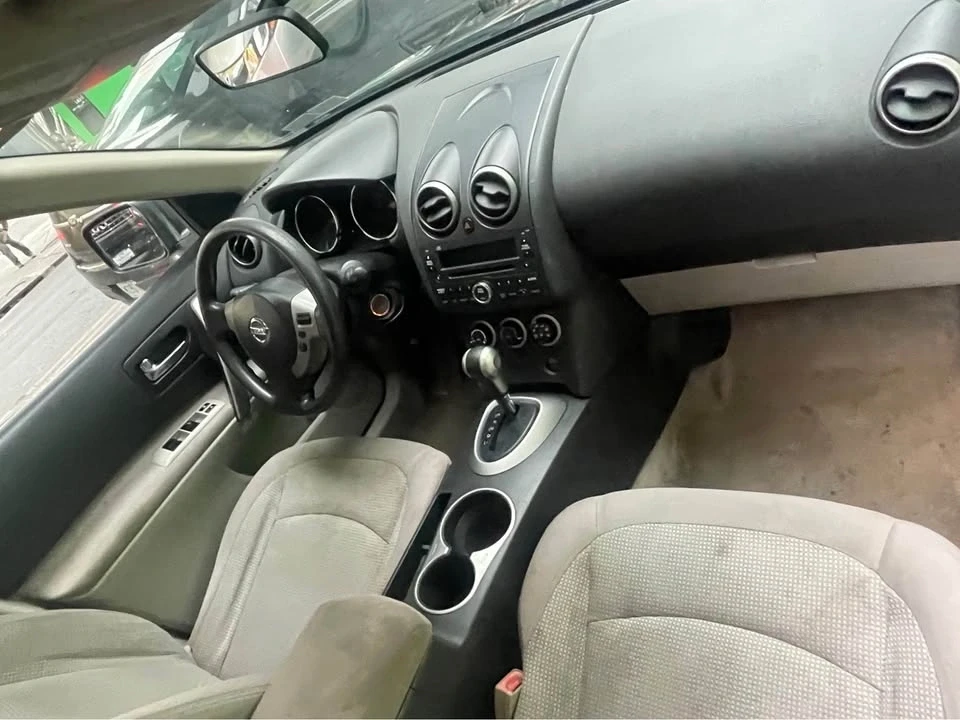 2008 Nissan Rogue - Image 6 of 8