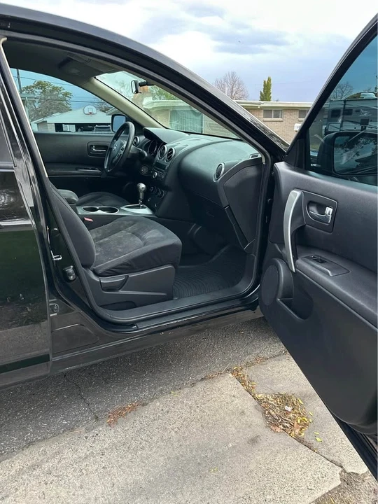 2008 Nissan Rogue - Image 7 of 11