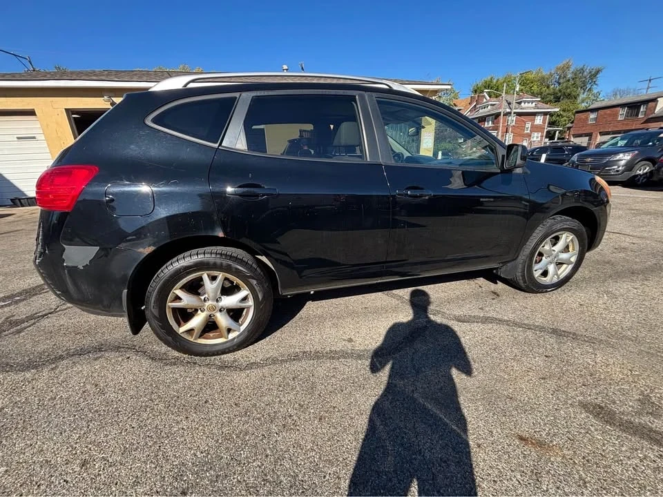 2008 Nissan Rogue - Image 2 of 9