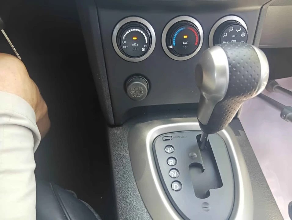 2008 Nissan Rogue - Image 3 of 13