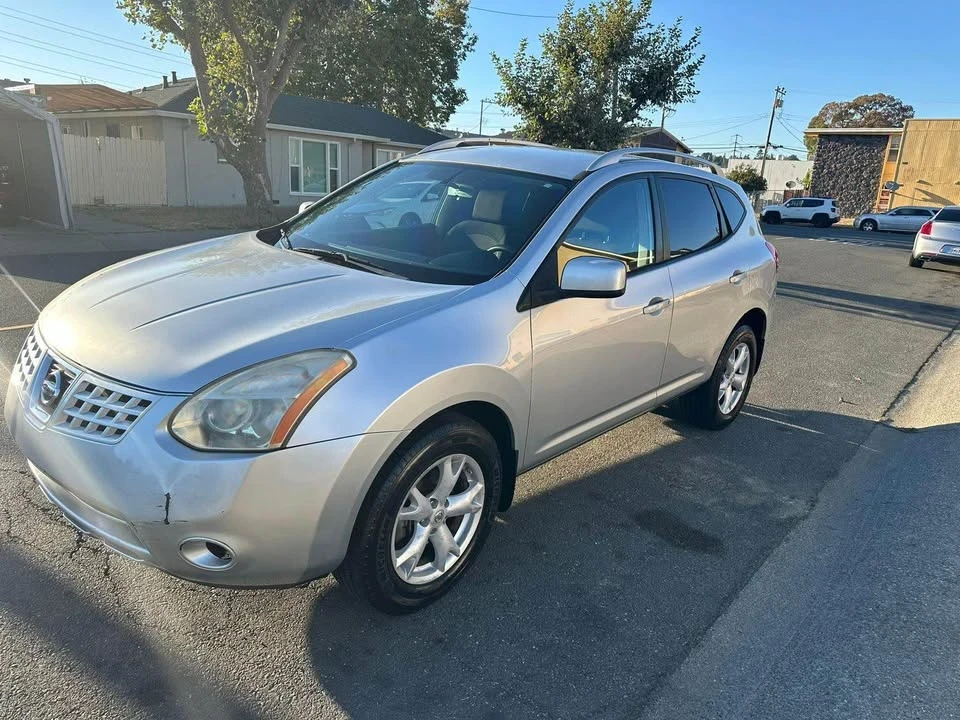 2008 Nissan Rogue - Image 3 of 11