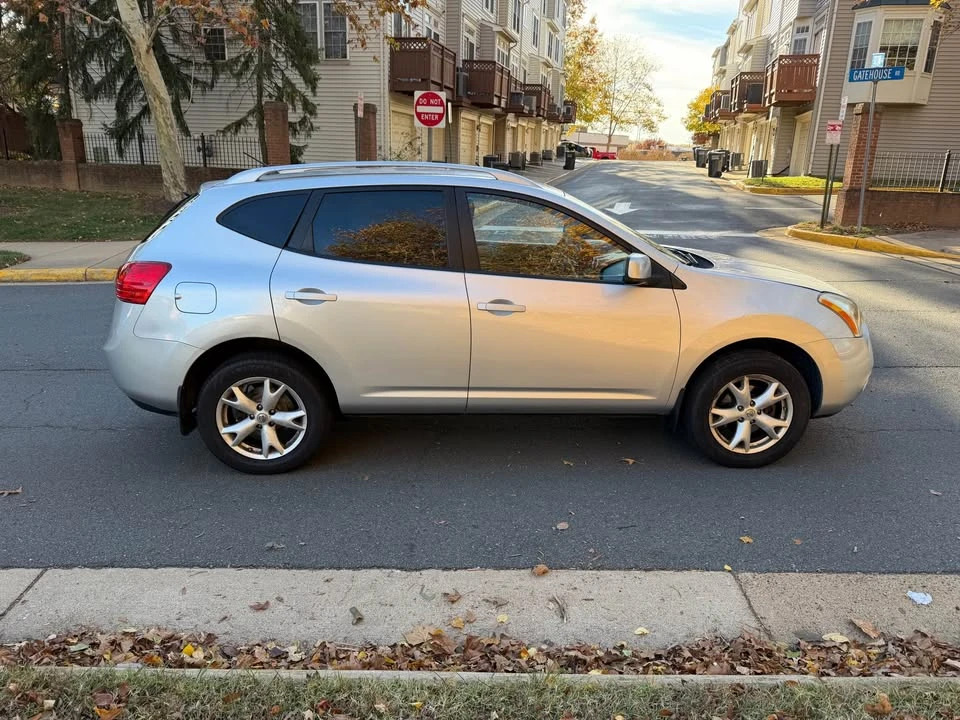 2008 Nissan Rogue - Image 7 of 13