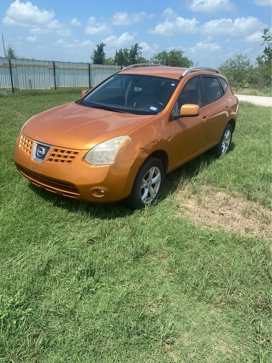 2008 Nissan Rogue - Image 2 of 3