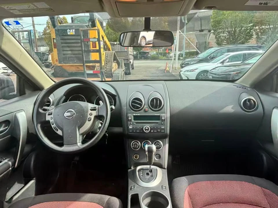 2008 Nissan Rogue - Image 2 of 17