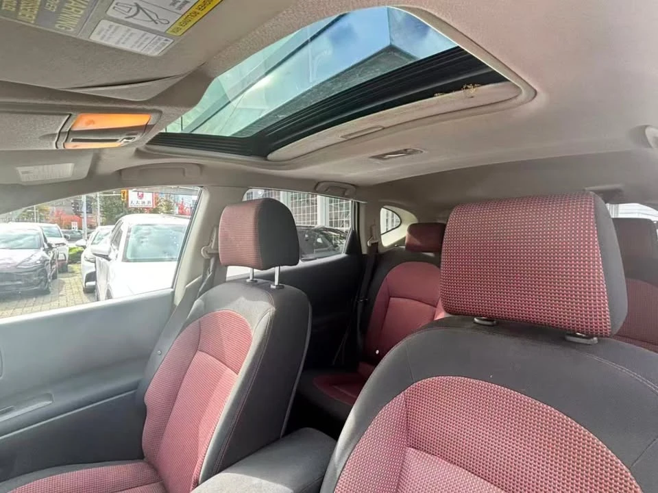 2008 Nissan Rogue - Image 9 of 17