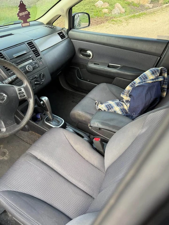2008 Nissan Versa - Image 5 of 9