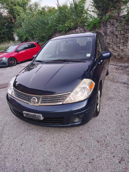 2008 Nissan Versa - Image 6 of 10
