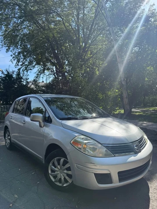 2008 Nissan Versa - Image 2 of 14