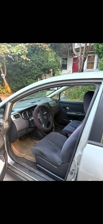 2008 Nissan Versa - Image 4 of 9