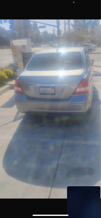 2008 Nissan Versa - Image 4 of 5