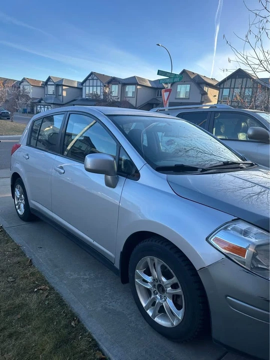 2008 Nissan Versa - Image 3 of 13