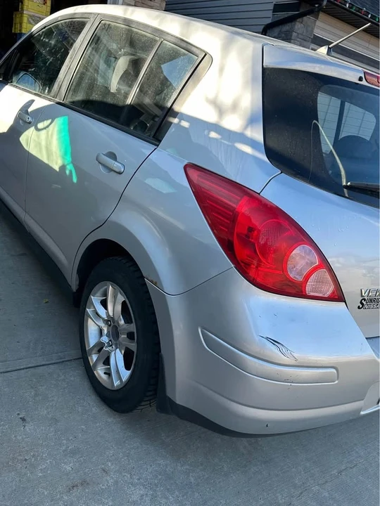 2008 Nissan Versa - Image 5 of 13