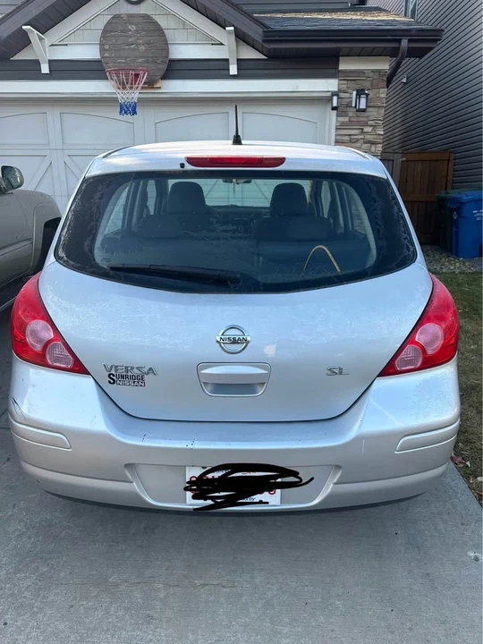 2008 Nissan Versa - Image 12 of 13